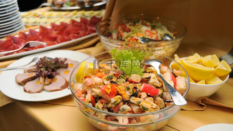 休闲食品代理加盟，价格几何？揭秘加盟成本背后的关键因素**