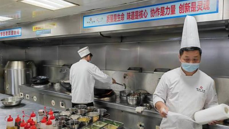 休闲食品新品牌代理，如何找准定位与策略？**