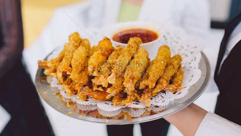 休闲食品批发，价格低不是唯一标准**