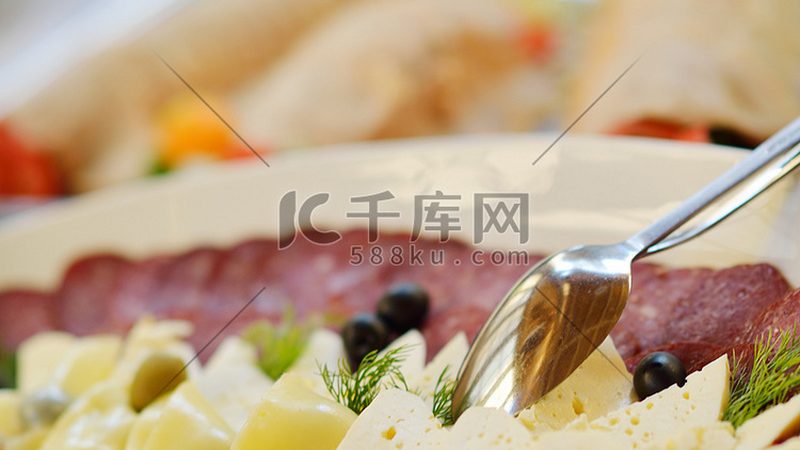 小标题：网购原料，品质溯源更便捷
